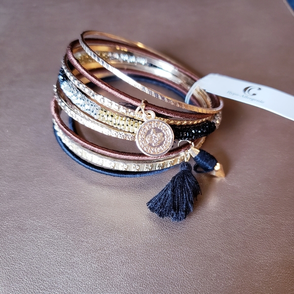 Charming Charlie Jewelry - 🌹Set of 10 Layering Bangle Bracelets